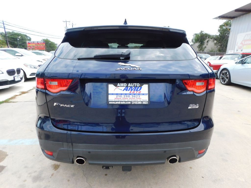 2017 Jaguar F-PACE Image 6