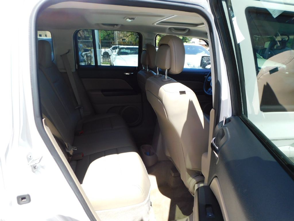 2016 Jeep Patriot Image 39