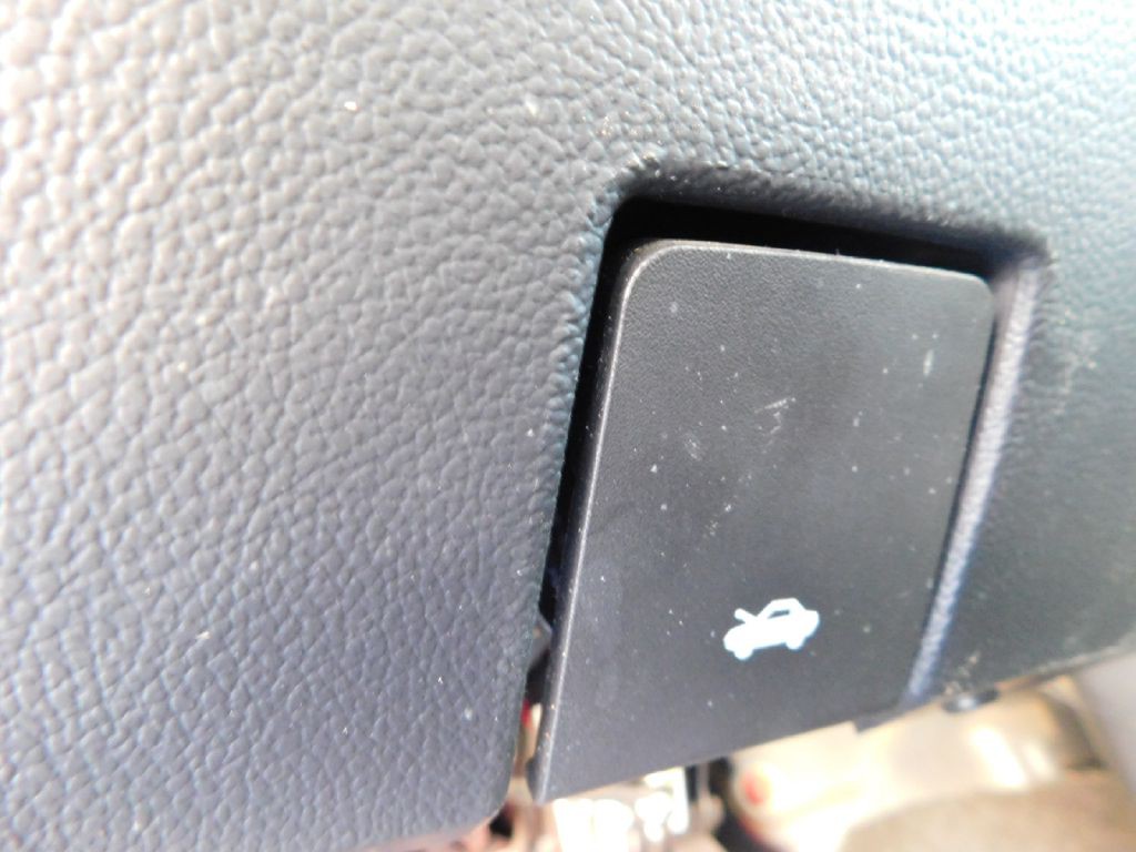 2015 Chevrolet Silverado 1500 Image 28