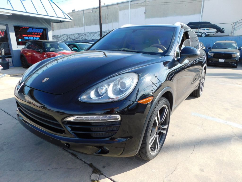 2014 Porsche Cayenne Image 3
