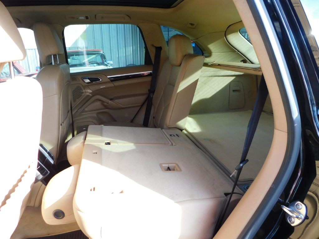 2014 Porsche Cayenne Image 21