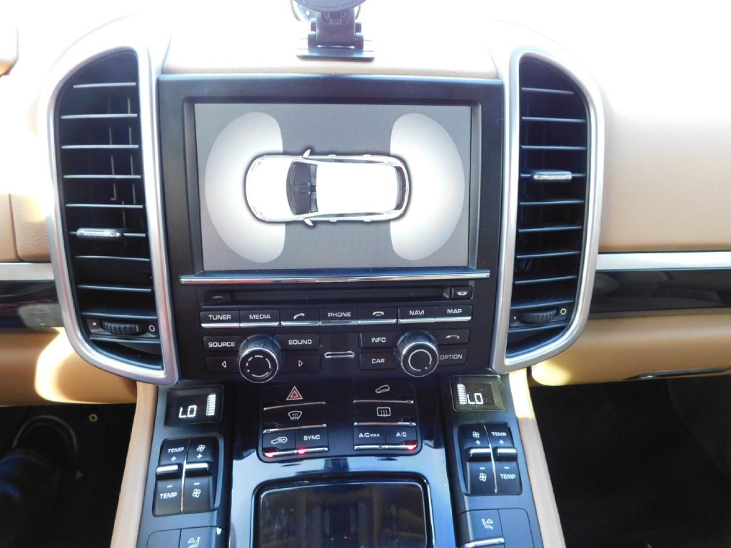 2014 Porsche Cayenne Image 31