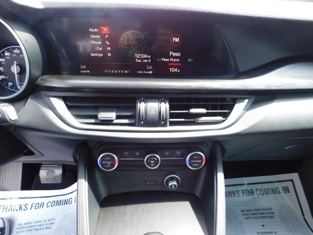 2018 Alfa Romeo Stelvio Image 39