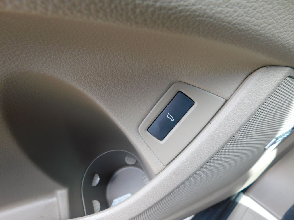 2014 Audi Q7 Image 32