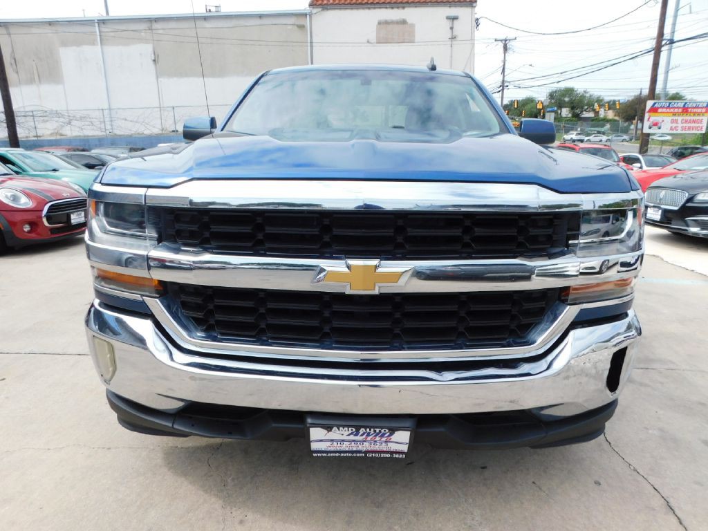 2017 Chevrolet Silverado 1500 Image 2