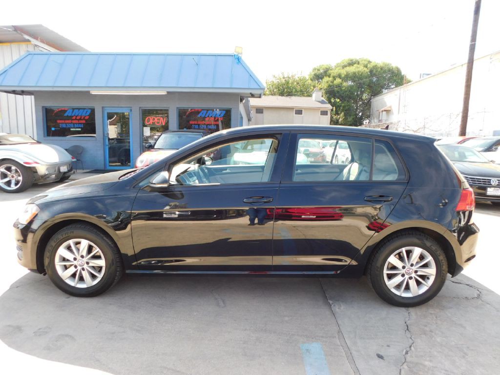 2015 Volkswagen Golf Image 4