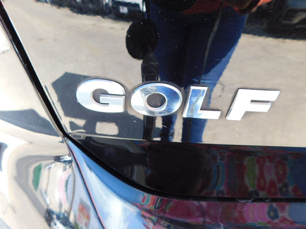 2015 Volkswagen Golf Image 12