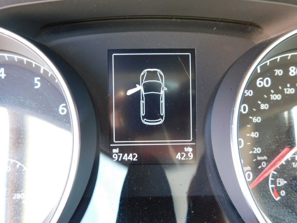 2015 Volkswagen Golf Image 25