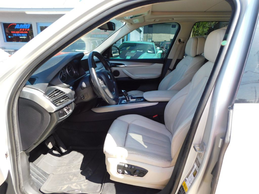2014 BMW X5 Image 24