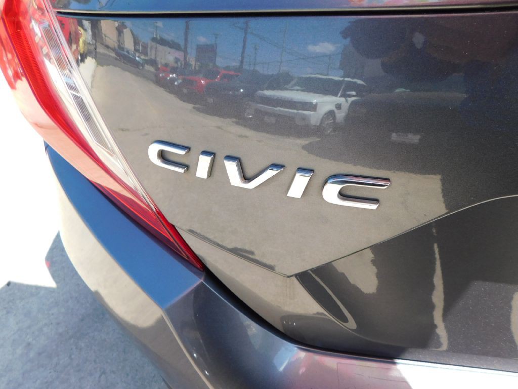 2017 Honda Civic Image 11