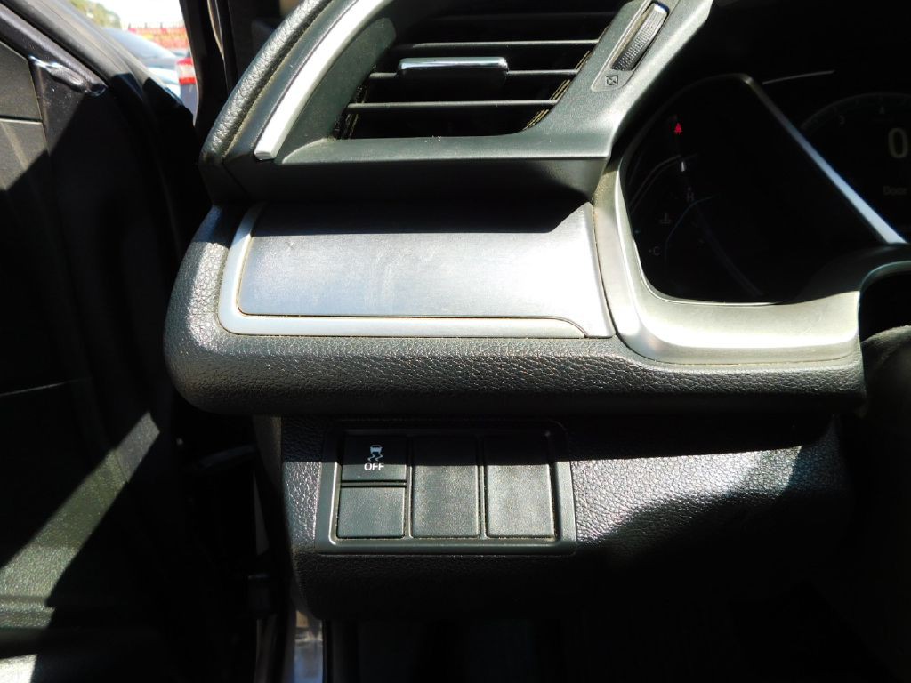 2017 Honda Civic Image 23