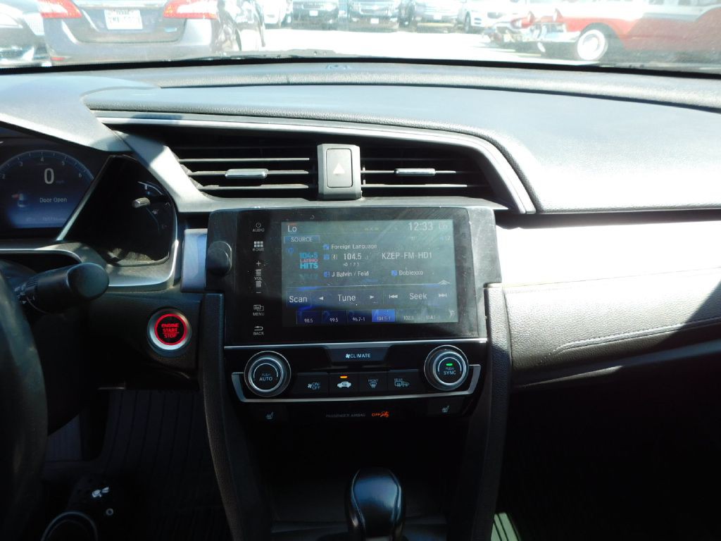 2017 Honda Civic Image 29