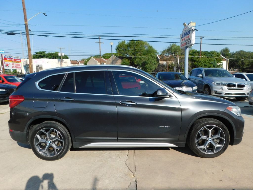 2016 BMW X1 Image 8