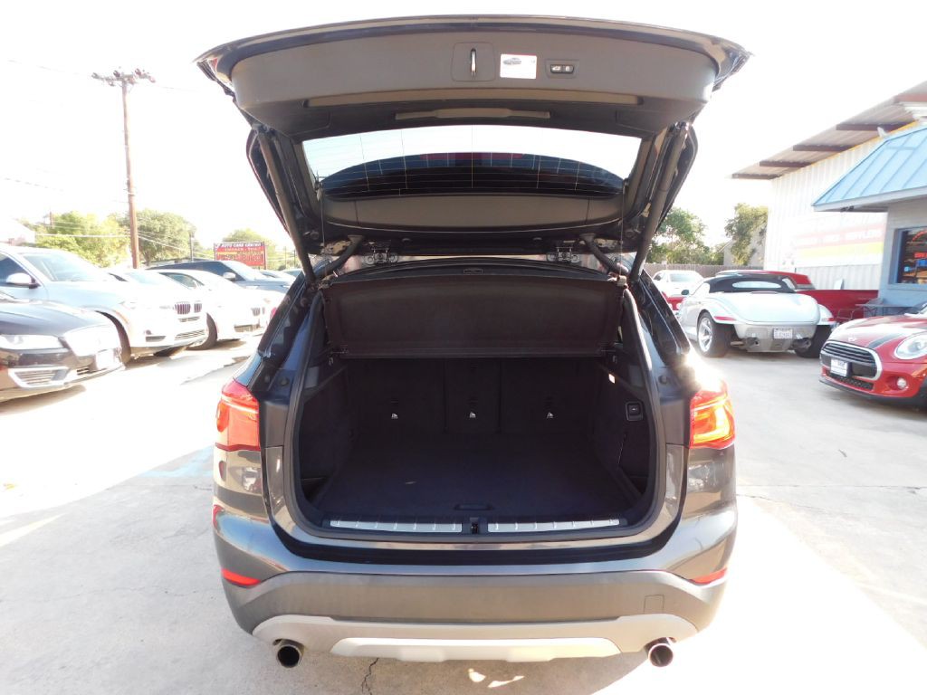 2016 BMW X1 Image 19