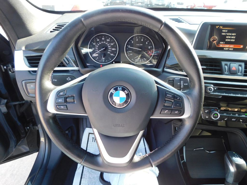 2016 BMW X1 Image 28