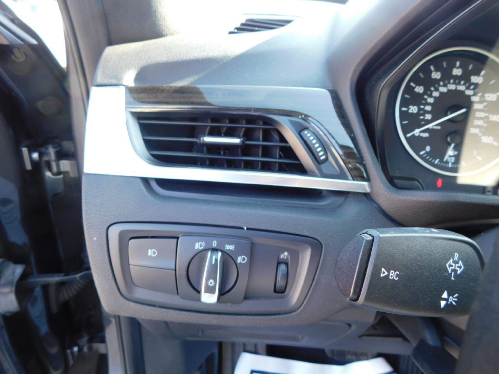 2016 BMW X1 Image 29