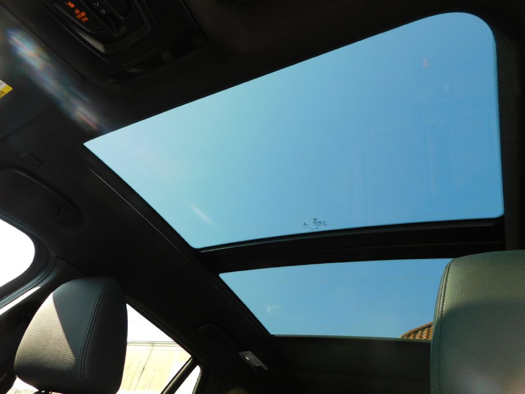 2016 BMW X1 Image 41