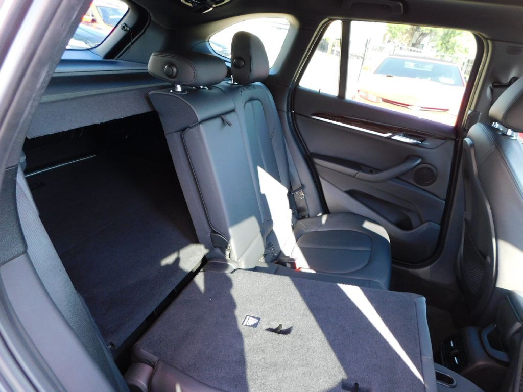 2016 BMW X1 Image 44