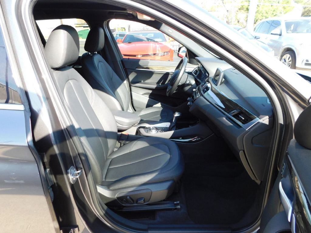 2016 BMW X1 Image 47
