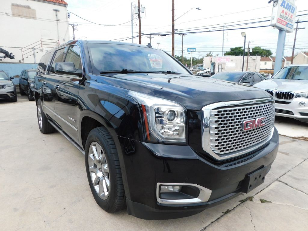 2015 GMC Yukon Image 1