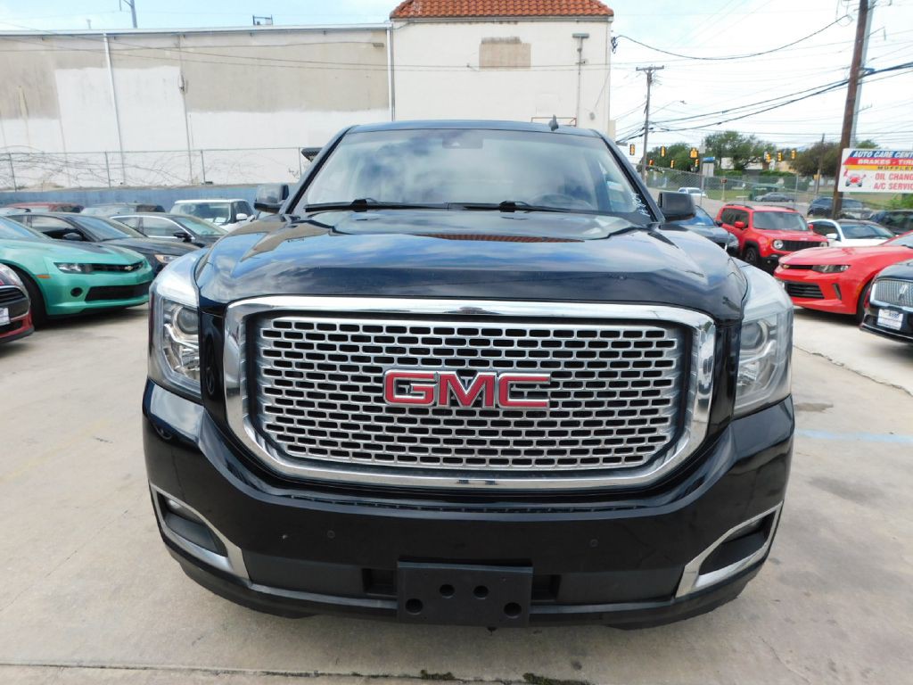 2015 GMC Yukon Image 2