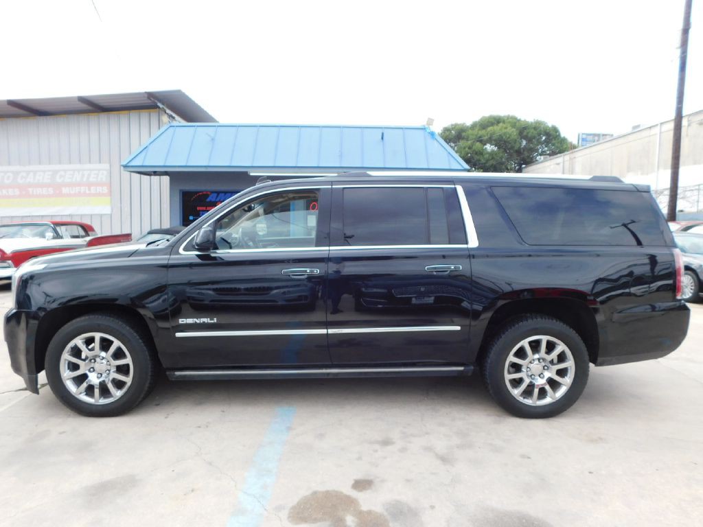 2015 GMC Yukon Image 4