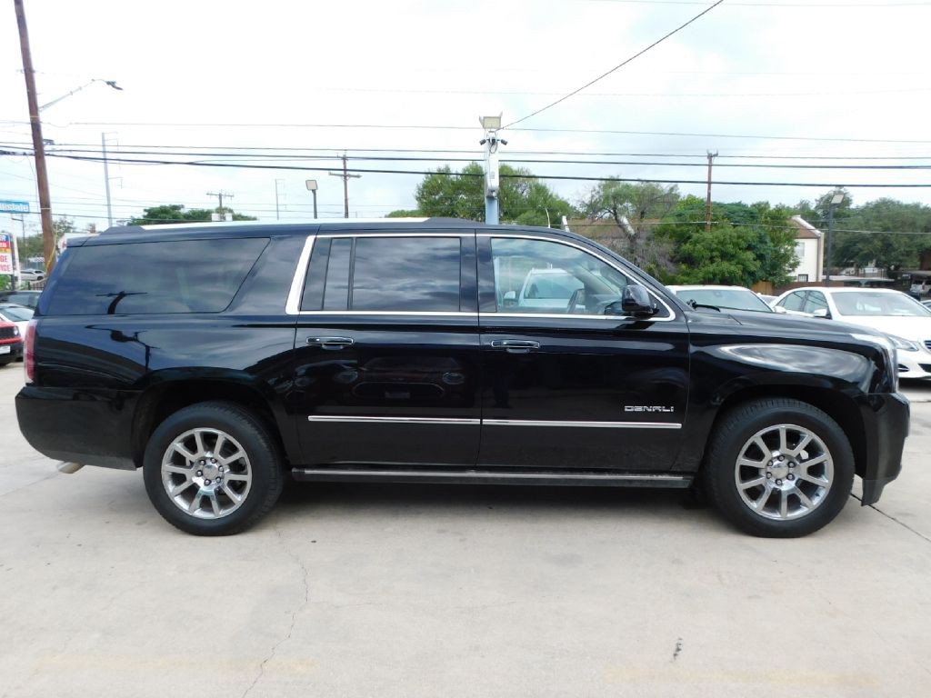 2015 GMC Yukon Image 8