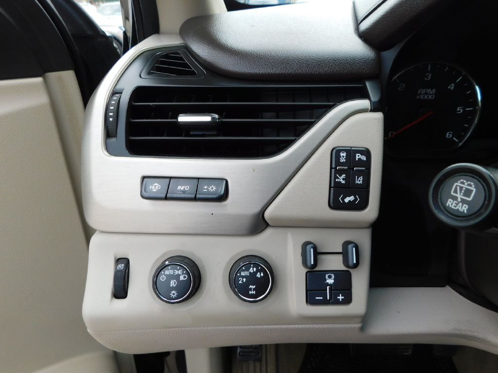 2015 GMC Yukon Image 31