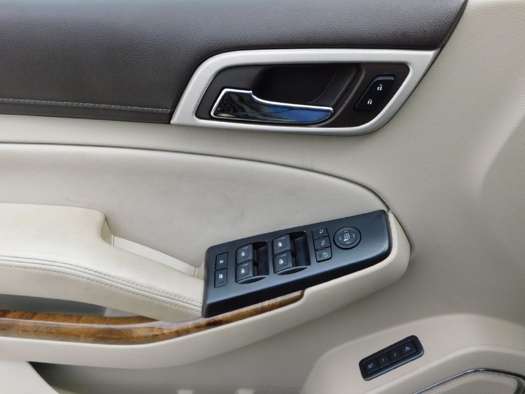 2015 GMC Yukon Image 32