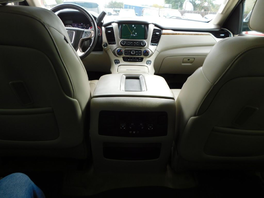 2015 GMC Yukon Image 47