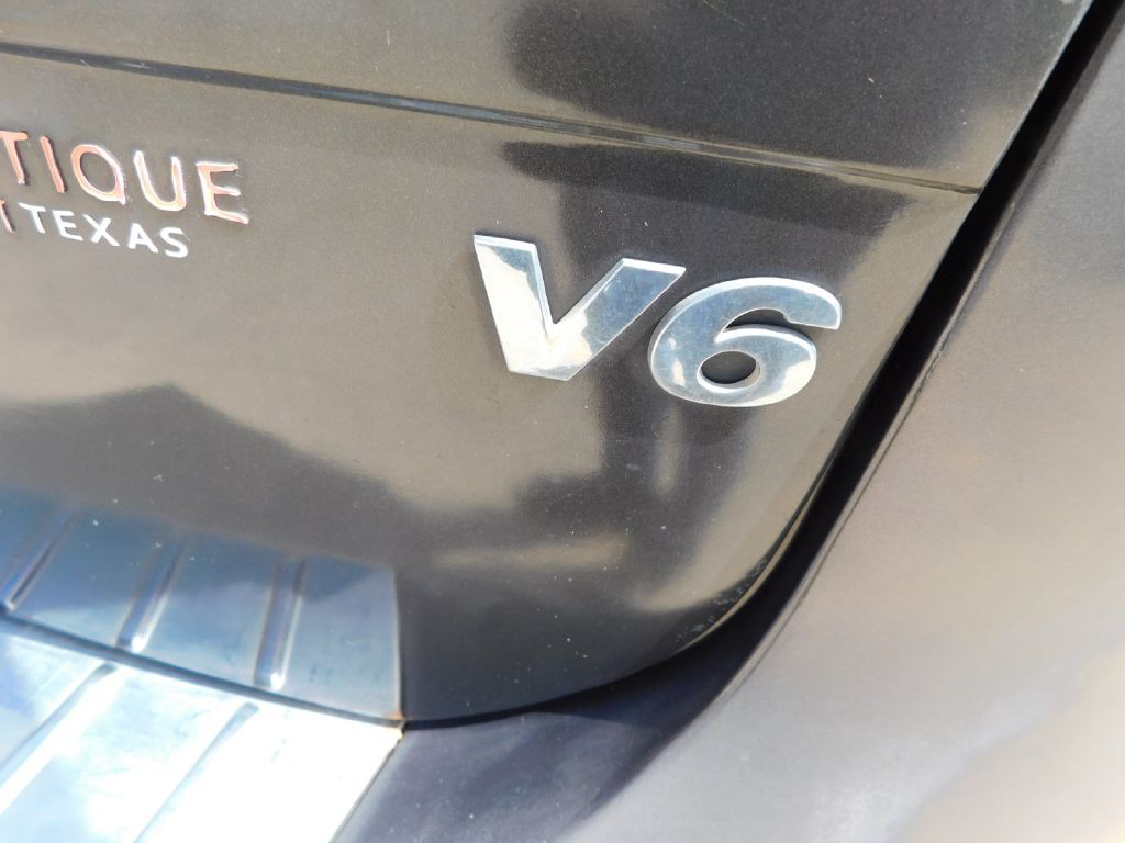 2013 Volkswagen Touareg Image 12