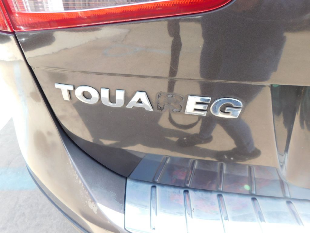 2013 Volkswagen Touareg Image 13