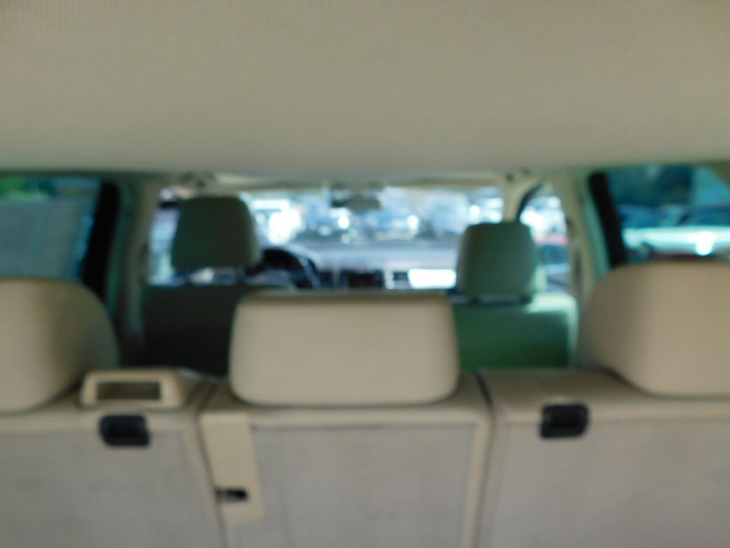 2013 Volkswagen Touareg Image 18