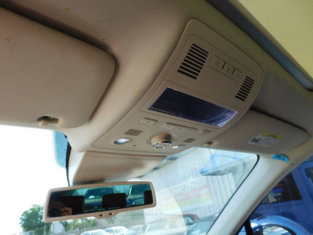 2016 Volkswagen Touareg Image 39