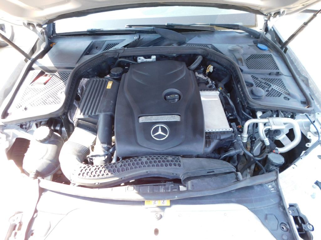 2015 Mercedes-Benz C-Class Image 11