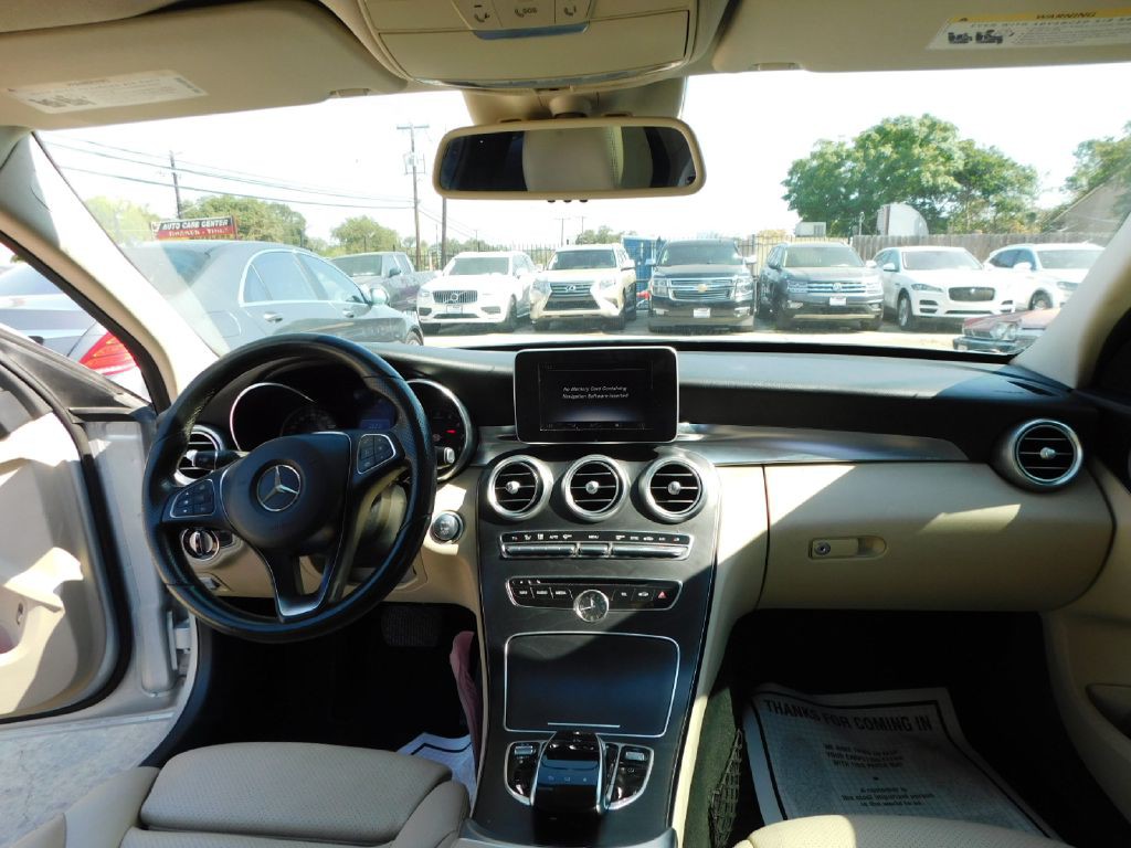 2015 Mercedes-Benz C-Class Image 16