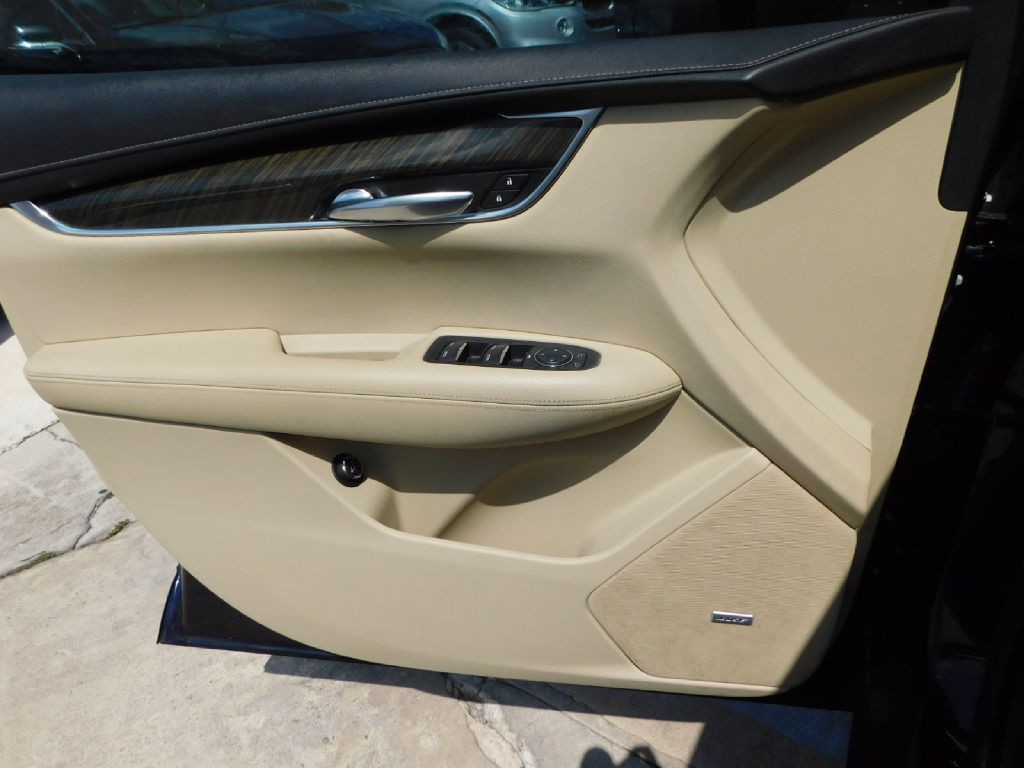 2017 Cadillac XT5 Image 29