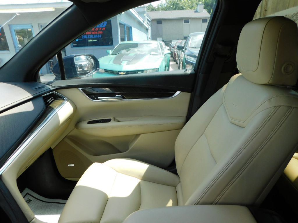 2017 Cadillac XT5 Image 36