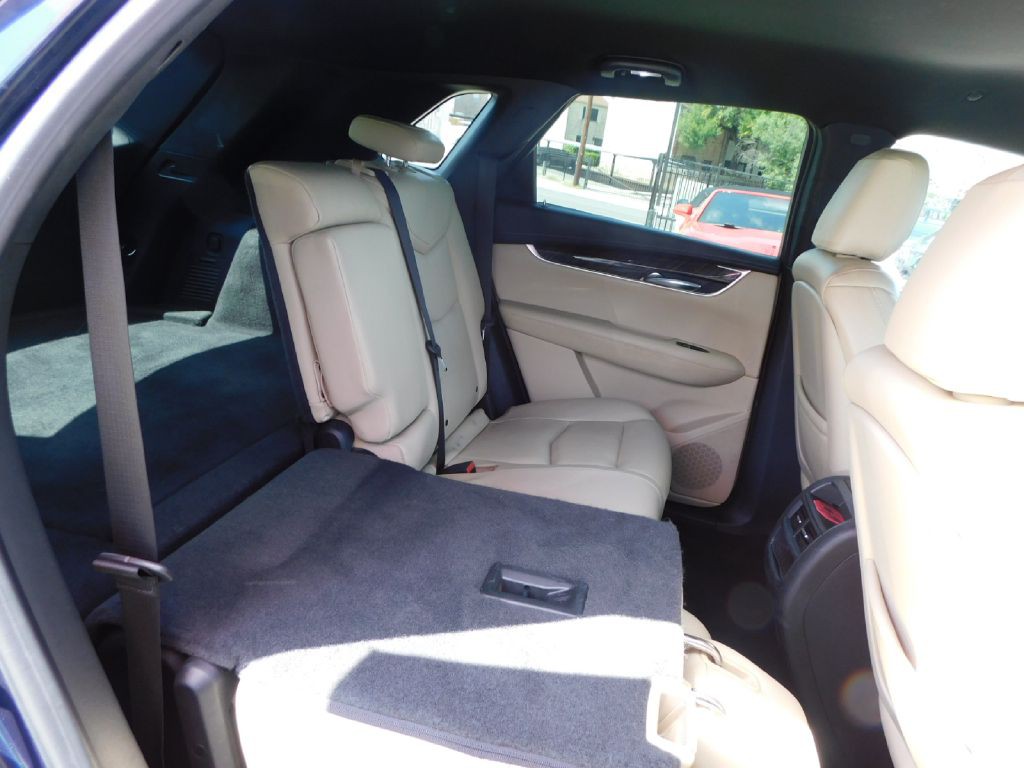 2017 Cadillac XT5 Image 39
