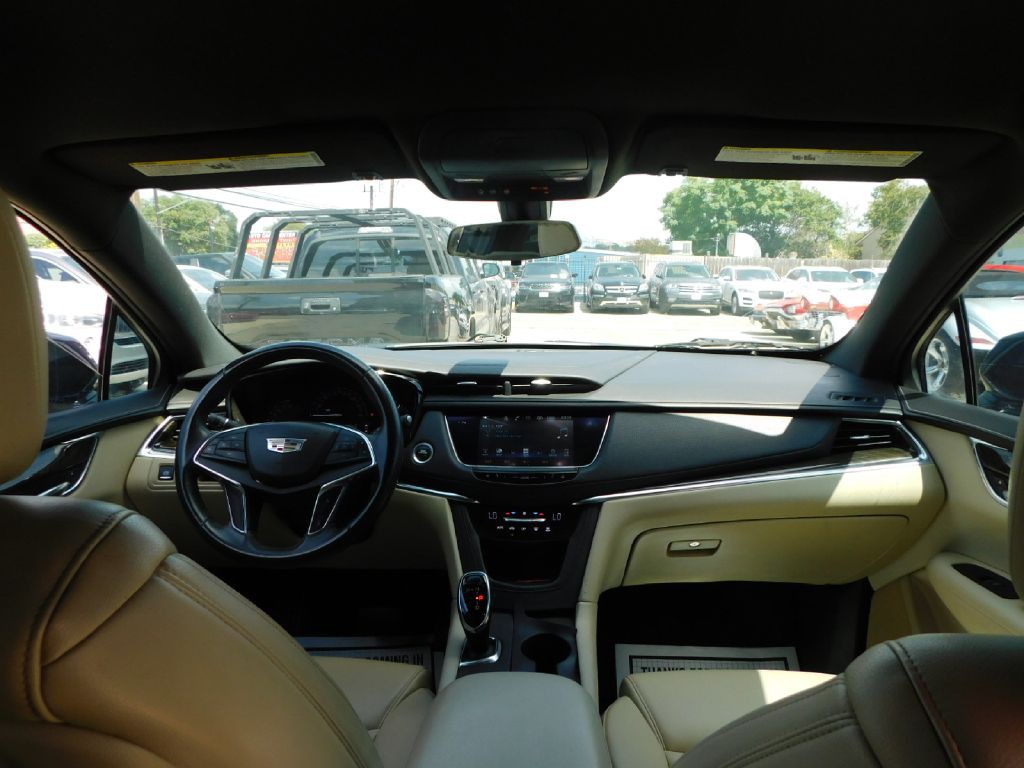 2017 Cadillac XT5 Image 40