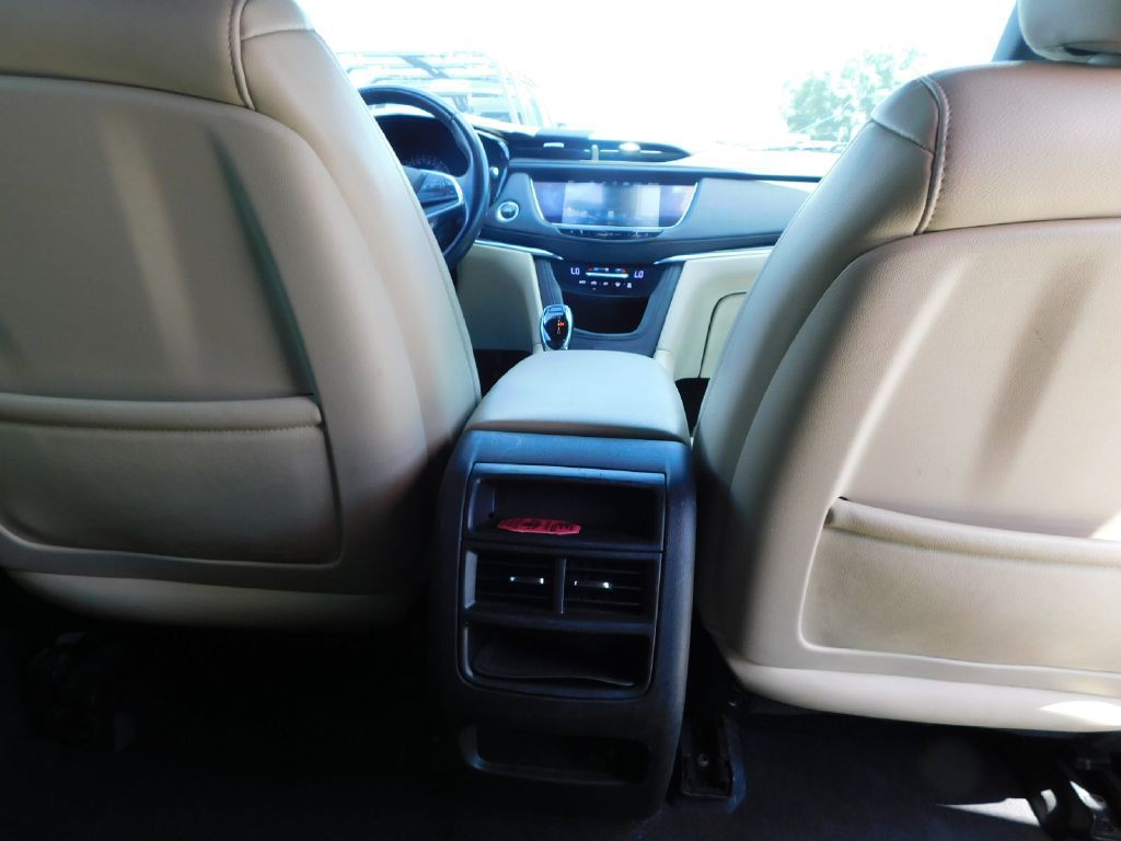 2017 Cadillac XT5 Image 41
