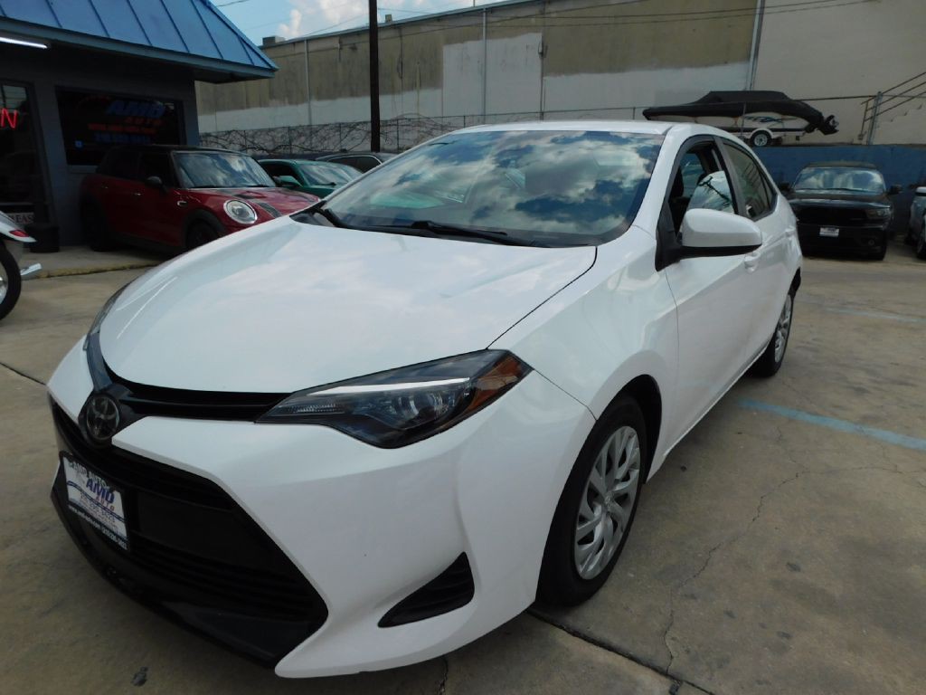 2018 Toyota Corolla Image 3