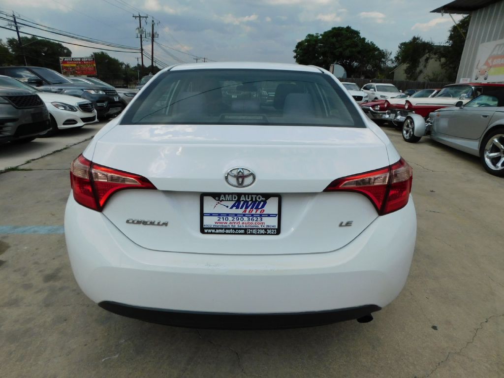 2018 Toyota Corolla Image 6