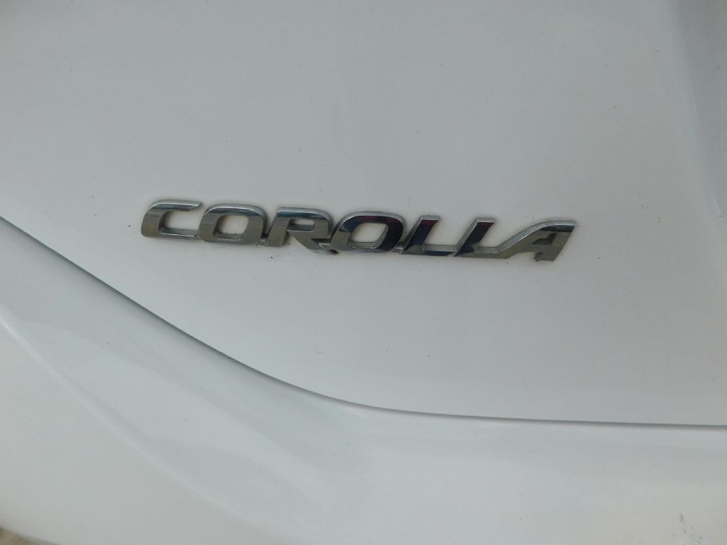 2018 Toyota Corolla Image 12