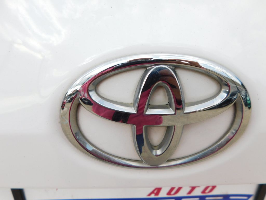 2018 Toyota Corolla Image 13