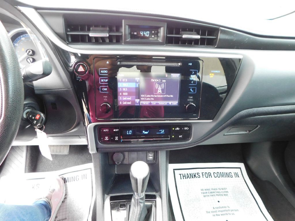 2018 Toyota Corolla Image 29