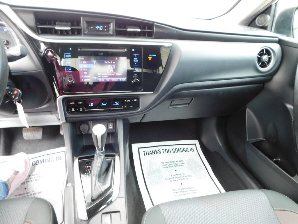 2018 Toyota Corolla Image 33
