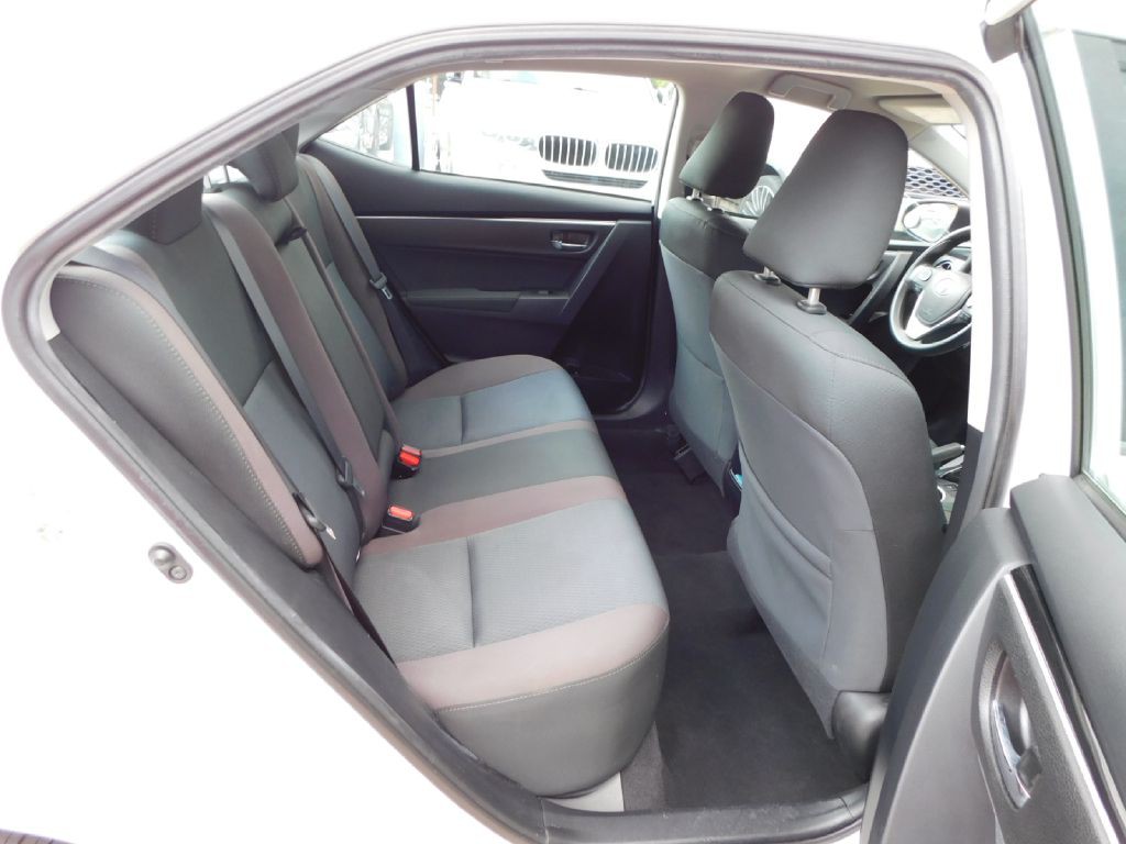 2018 Toyota Corolla Image 38