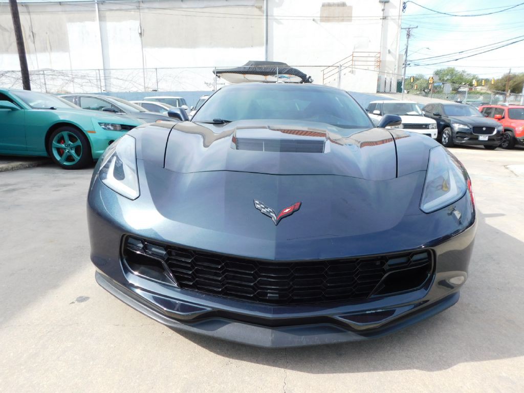 2015 Chevrolet Corvette Image 2