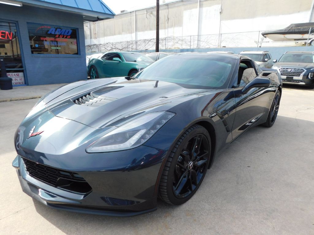 2015 Chevrolet Corvette Image 3